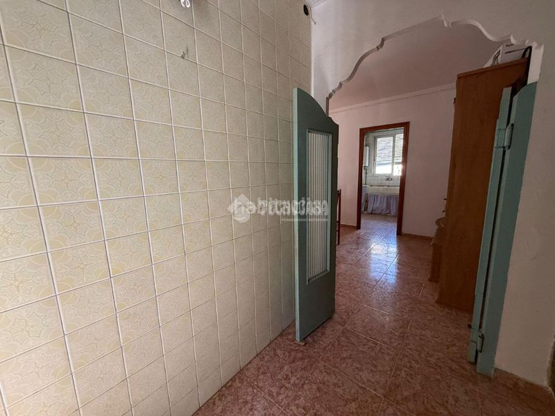 Foto 518ded9c-2c5c-4706-8da9-af2ba1ae668d. Casa a Benimàmet Valencia