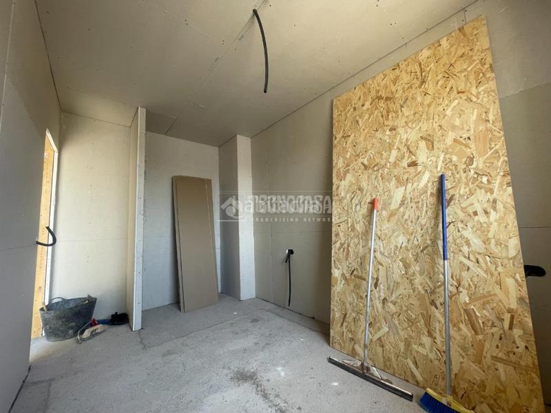 Foto f81d67b8-6503-4eba-a150-188636ee94df. Casa aparellada amb calefacció aparcament a señorío de Illescas Illescas