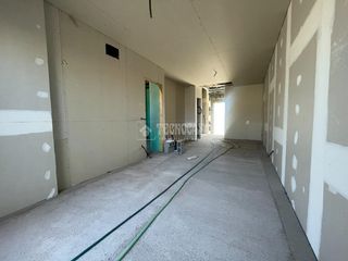 Maison jumelée à Señorío de Illescas. Casa en venta en illescas