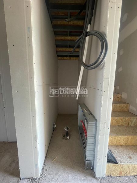Foto f1b9cd6e-a6c1-4b7d-bbe3-f8ebaf2b54d4. Casa aparellada a señorío de Illescas Illescas