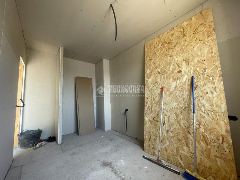 Foto f837fe1b-0f3c-4873-9cb9-e5cca8174ad7. Casa aparellada a señorío de Illescas Illescas