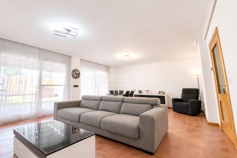 Foto 19849e8b-00e1-4dc5-afe9-930392a3ef3b. Casa aparellada amb calefacció a señorío de Illescas Illescas