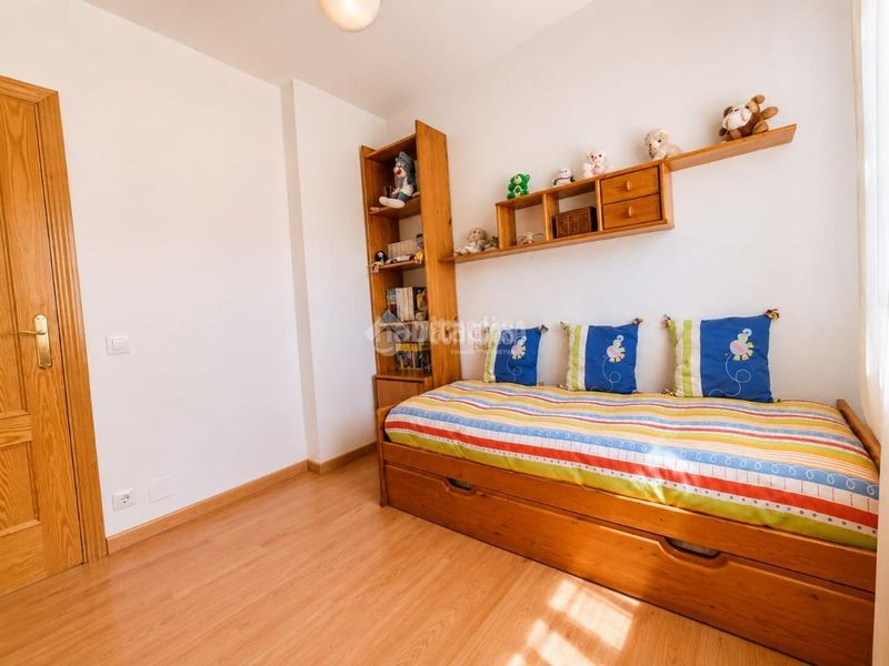 Foto 47a0293b-a182-4ba8-8f77-16c3ed49596c. Casa a Carranque