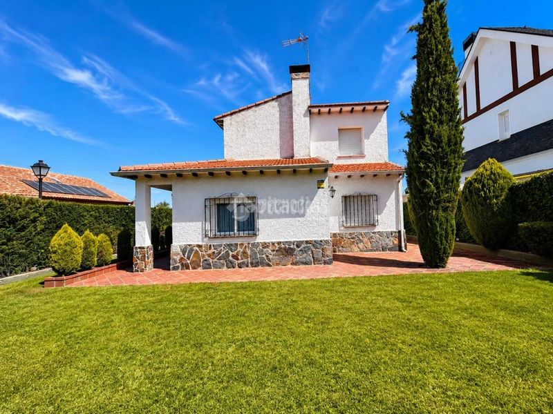 Foto dba6b580-74a6-4b96-9cac-d57894056f6b. Casa a Carranque