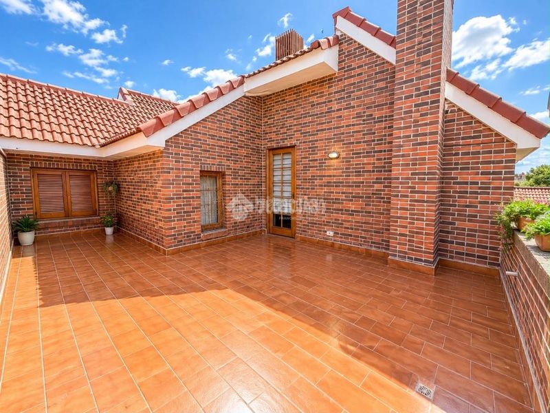 Foto 40cde4a4-f790-4229-a604-6429d210e7dd. Casa aparellada amb piscina a señorío de Illescas Illescas