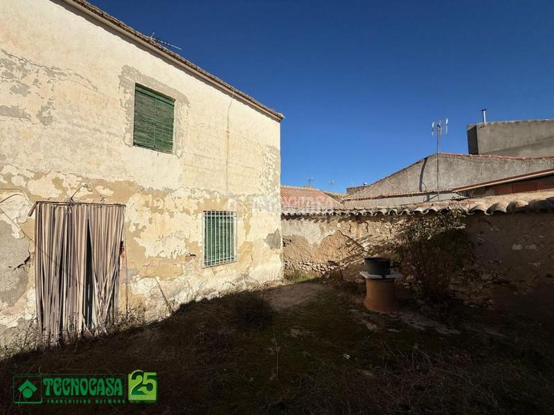 Foto 69ad18dd-d54d-45a0-b258-02d7d6b88760. Maison jumelée dans Poblete