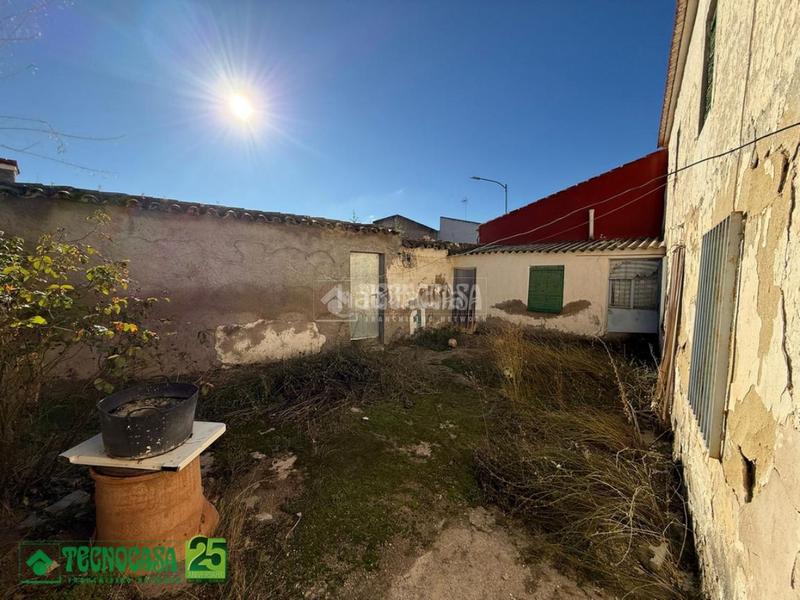 Foto 9efea42b-bf04-4d8f-888a-867fe2a8a9f0. Maison jumelée dans Poblete