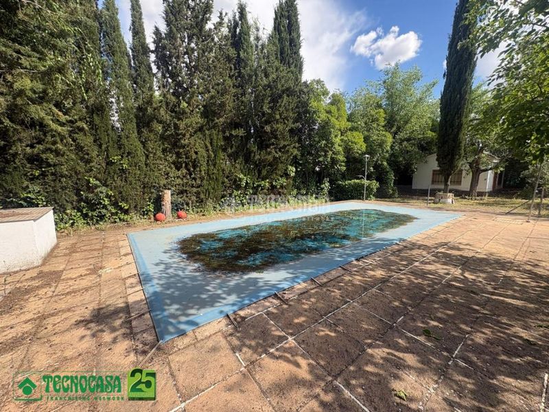 Foto 55a015d7-9d64-46cf-9575-443cc53c6b2f. Casa amb aparcament a Poblete