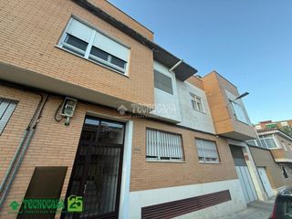 Pis a Santa María - Pío XII. Piso en venta en ciudad real