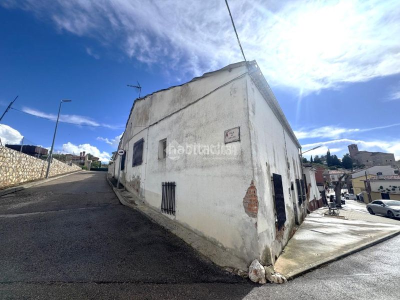 Foto dfb81ecd-3e6d-4585-afef-9731e6756c96. Masia a Santorcaz