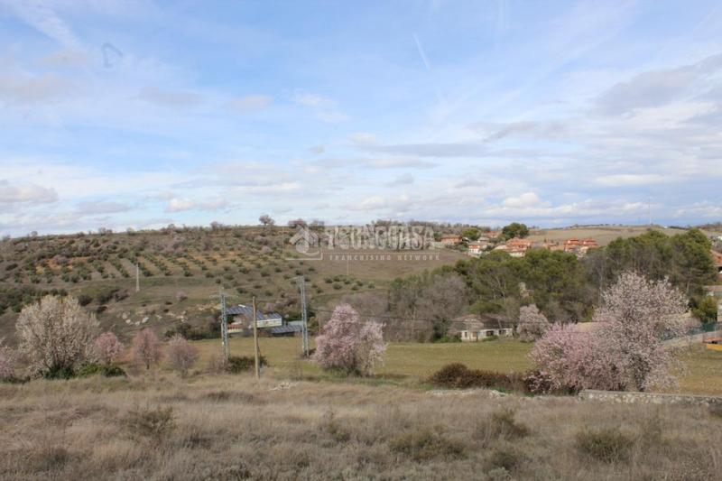 Foto d31808ff-6911-4183-a8e1-fbfa1b623fd8. Residential plot in Santorcaz