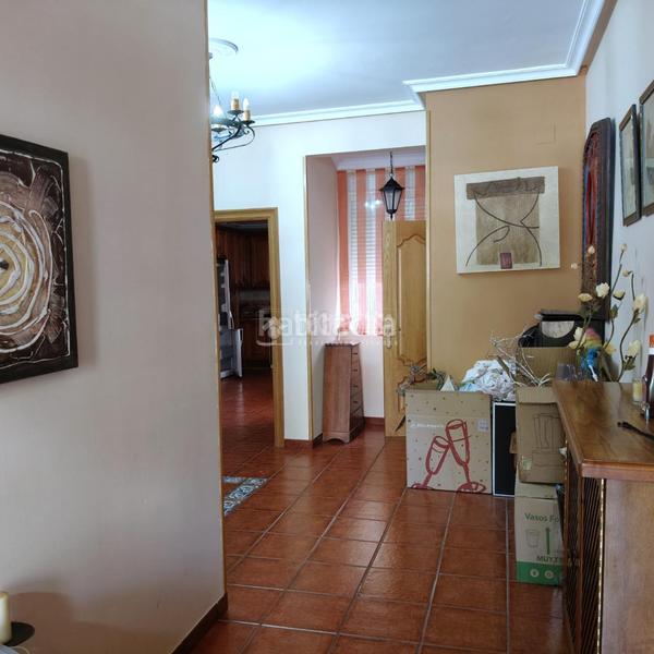 Foto 61ef02ad-a8f7-49dc-8d84-c83461e5eb99. Maison jumelée avec chauffage dans Jódar