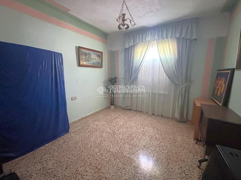 Foto 3e90df1b-a886-407d-82d4-211857c46e33. Maison jumelée avec chauffage dans Jódar