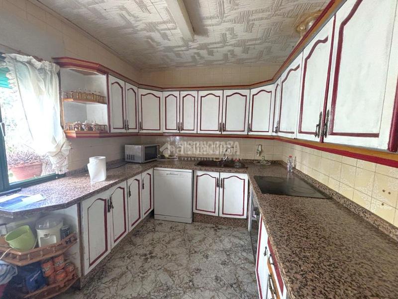 Foto 997ce43a-46bb-43bb-b377-c08ce134dbfd. Maison jumelée avec chauffage dans Jódar