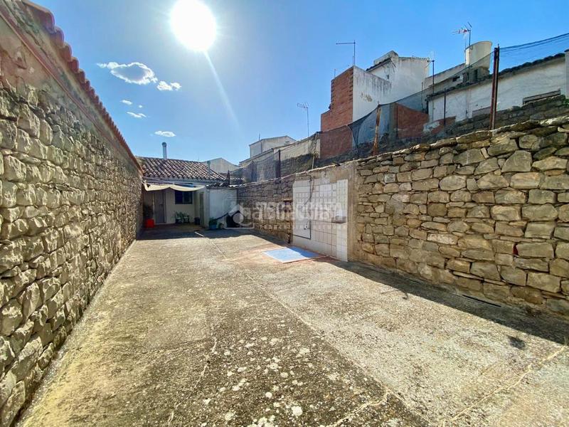 Foto 0d03bf39-0863-48ae-add9-b71c543d8b55. Casa pareada casa en venta en Sabiote