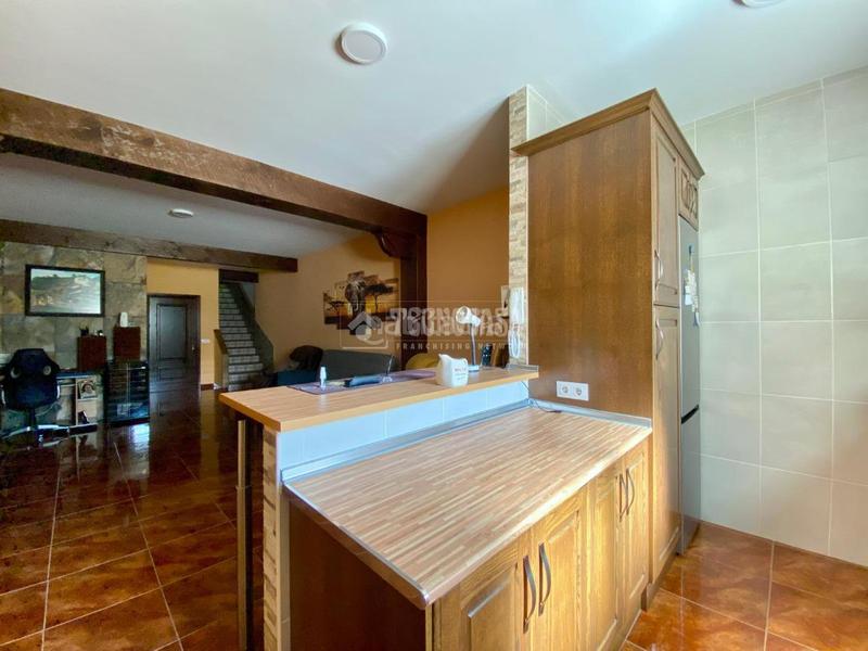 Foto 609788fd-b7a7-4834-84cf-ac676bf35a2e. Casa pareada casa en venta en Sabiote