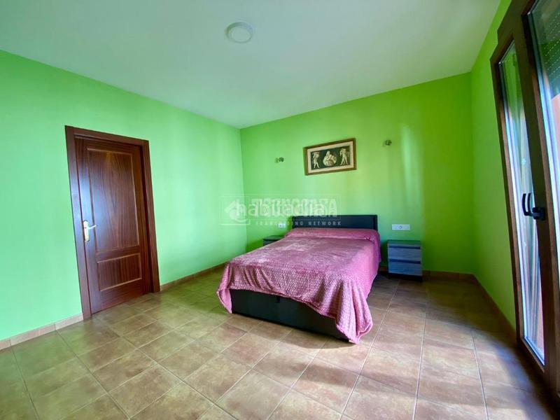 Foto 75b992e6-2566-426e-80a5-ff09d444dbb3. Casa pareada casa en venta en Sabiote