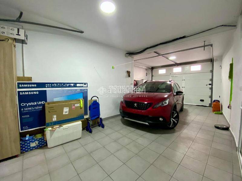 Foto 9ecedd90-a385-44ba-904e-1a629fa993b0. Casa pareada casa en venta en Sabiote