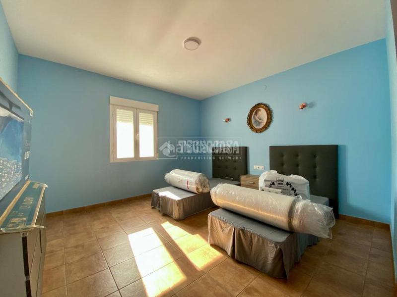 Foto efe041a4-ad7f-45d6-8132-16e0c3a4908e. Casa pareada casa en venta en Sabiote