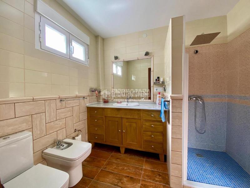 Foto fc91ce33-a521-460d-8997-1f3ffa5c0264. Casa pareada casa en venta en Sabiote