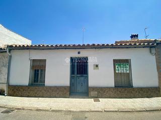 Casa aparellada  C. padre damián. Casa en venta en úbeda