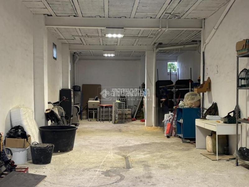 Foto 11e3934c-3803-42d2-b744-514c53bcde24. Aparcament cotxe a Úbeda