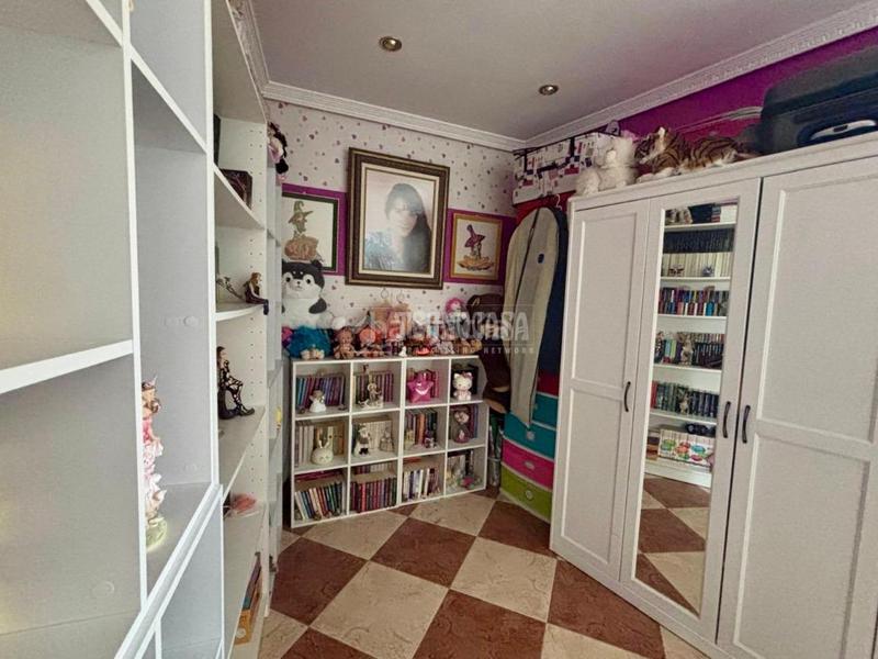 Foto 8f316ef3-726c-4cd5-ae92-6241a28fa1f0. Maison jumelée avec chauffage dans Jódar