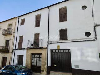 Maison  Cta. cobatillas. Casa en venta en úbeda