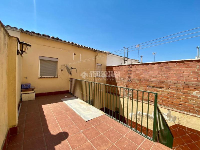 Foto 7ca5d346-f98f-49cc-8733-b0ee66aa3ee2. Casa  en venta en Úbeda