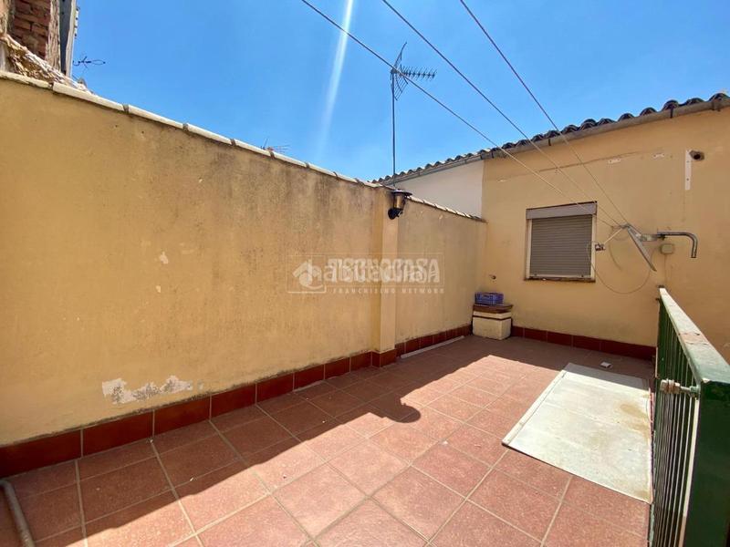 Foto f5b3f175-0c3c-45a4-852f-02ec9bb76bd7. Casa  en venta en Úbeda