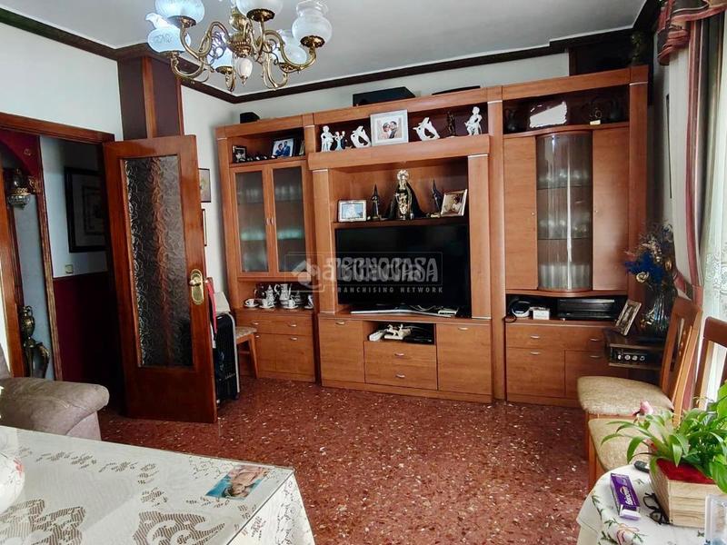 Foto 00aa44e1-bc80-4d32-a57c-b6b9bbc74e48. Flat with heating parking in Úbeda