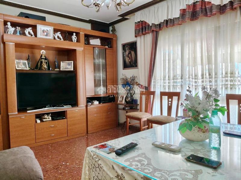 Foto 0323ae6b-709a-4e06-a452-ffd61df1ca4f. Flat with heating parking in Úbeda