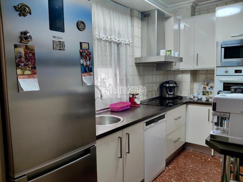 Foto 6552d501-cf62-453f-bd74-d79ba395406f. Flat with heating parking in Úbeda