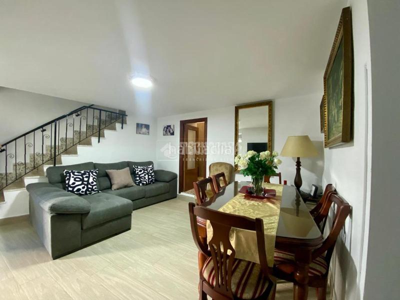 Foto 451637f0-eed8-42d4-9c40-ce9fcc7117c4. Casa pareada casa en venta en Sabiote
