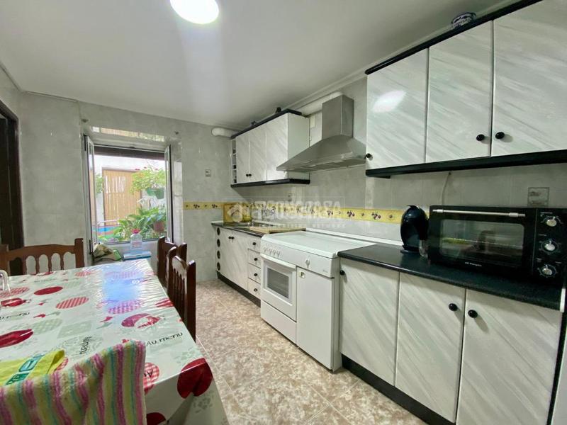 Foto 9ef72267-4536-42f9-8ebb-1bd80083f45f. Casa pareada casa en venta en Sabiote