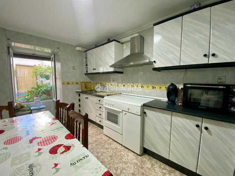 Foto a52d85dc-20af-490f-9c19-6ed259111235. Casa pareada casa en venta en Sabiote