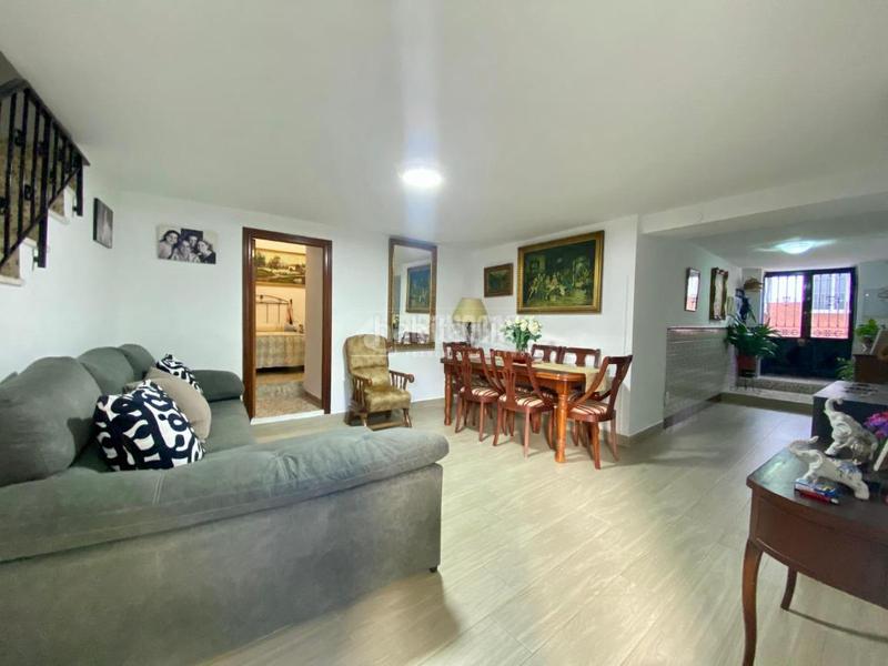 Foto eec66593-fed1-45b6-b14f-4cf29734a749. Casa pareada casa en venta en Sabiote