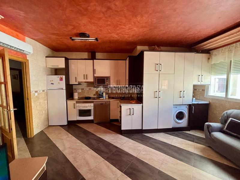 Foto 112aee80-0530-413d-a3bc-b14b899416bd. Flat with heating in Jódar