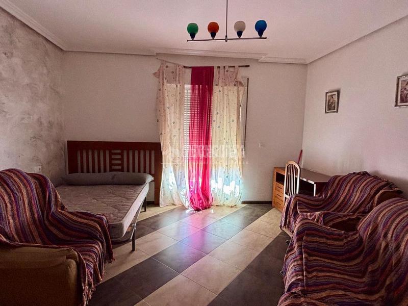 Foto 5708dd2c-be25-4438-9d5d-260e9955b50a. Flat with heating in Jódar