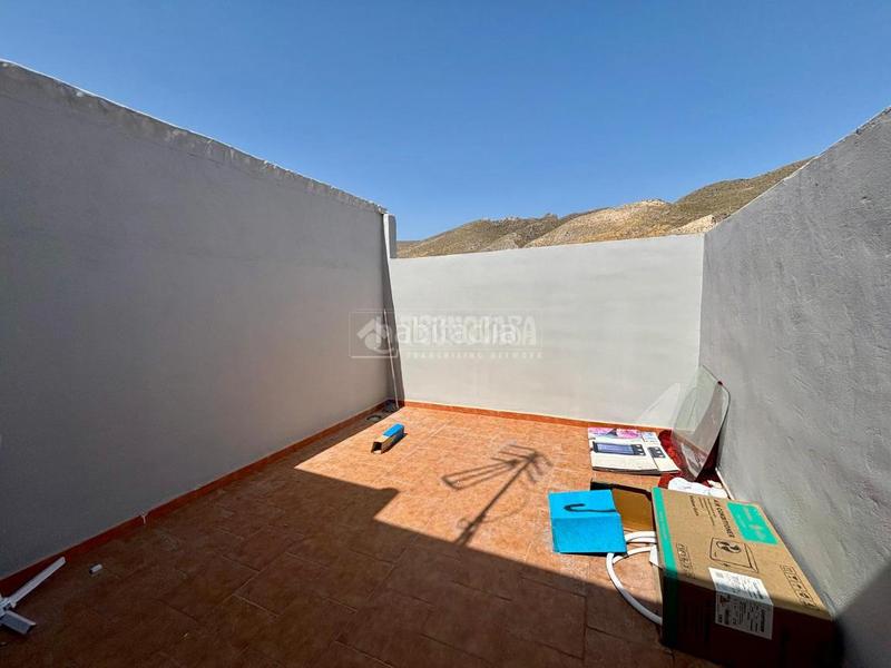 Foto b73f6f31-cf37-4756-9824-79ae252e5016. Flat with heating in Jódar