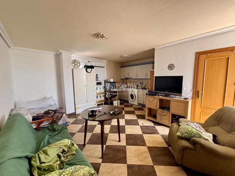 Foto d6ed53bd-9bc7-4858-a79a-0ff17aa1ec9a. Flat with heating in Jódar