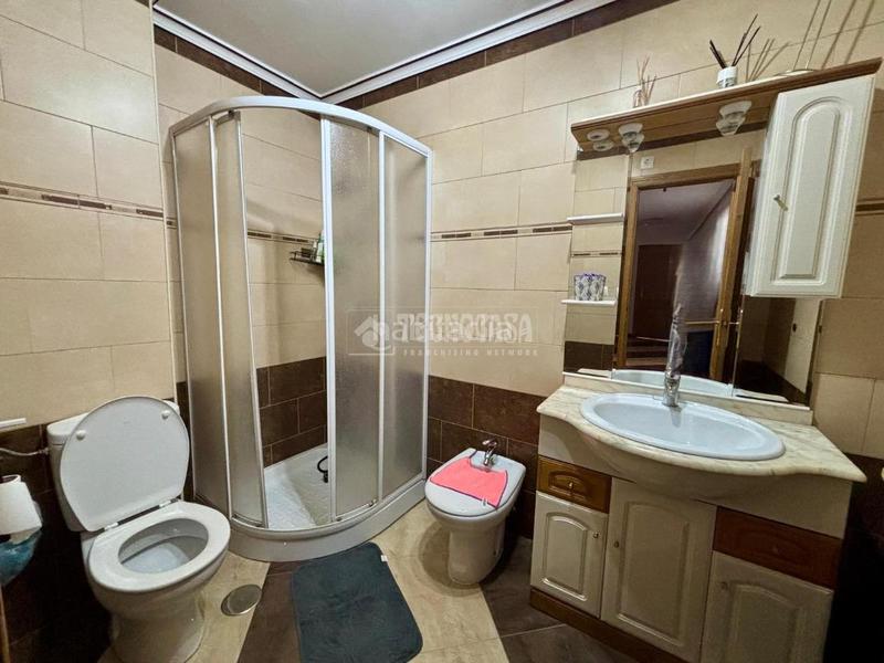 Foto f8987971-2cdd-46dd-bc37-402a7f8acf13. Flat with heating in Jódar