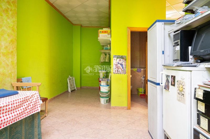 Foto 17f77e9e-4f62-4a14-b0c1-56b881b60261. Local comercial amb calefacció a Jódar