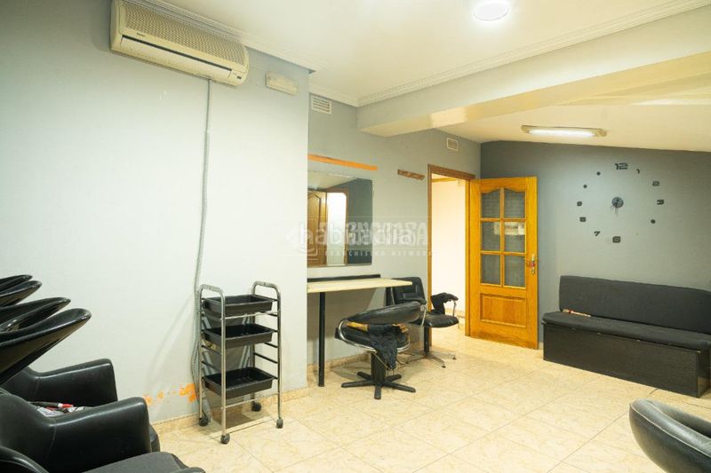 Foto da11a524-68d9-47f8-b020-e78f11a84623. Local comercial amb calefacció a Jódar