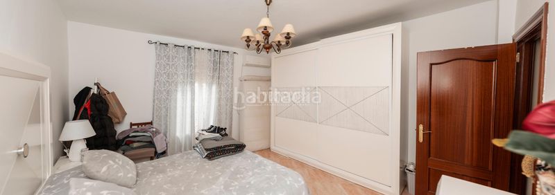 Foto 969af3c8-adb4-4dc8-b1ea-7aafaf8f35b7. Casa aparellada a Jódar