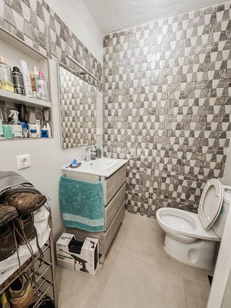 Foto b456d059-b741-4dd0-973a-4e67d8fe027f. Casa aparellada a Jódar