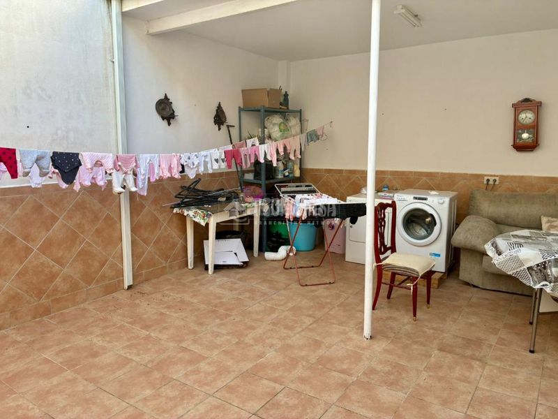 Foto 569ef776-4a84-4a92-9052-7cf52596be00. Casa aparellada a Santo Tomé