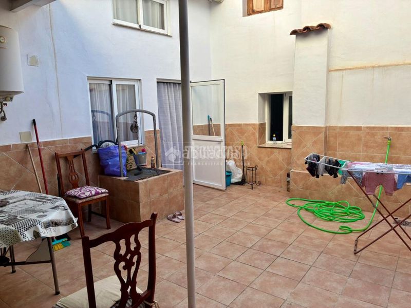 Foto 93963466-a2d1-4266-afda-91ee99e6e49a. Casa aparellada a Santo Tomé