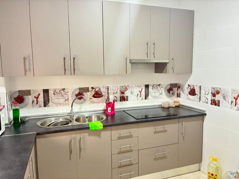 Foto a0e60221-8a60-426c-be02-c866f2390bb1. Casa aparellada a Santo Tomé