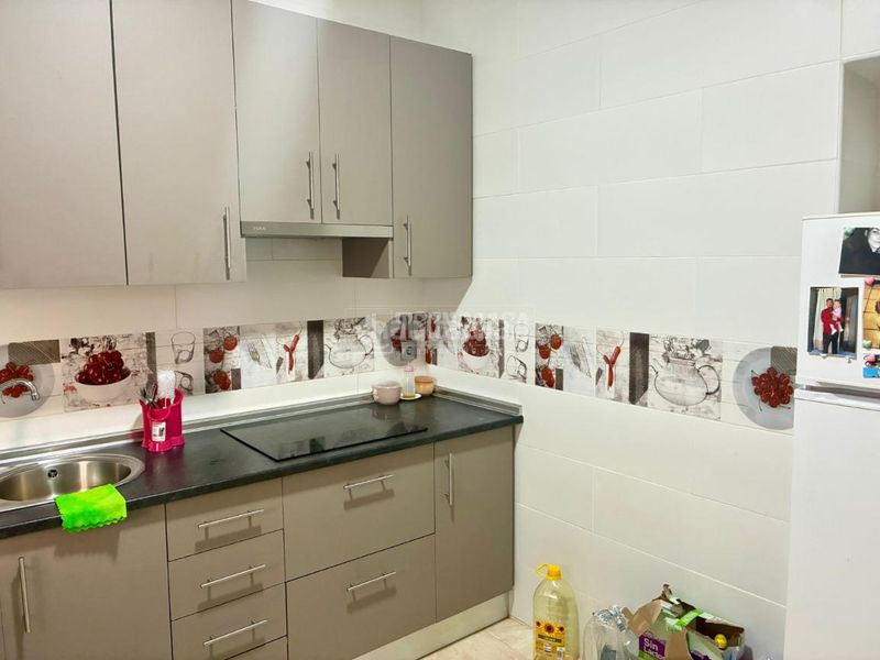 Foto b600ed04-63ba-41ee-af57-21c46b953fa4. Casa aparellada a Santo Tomé